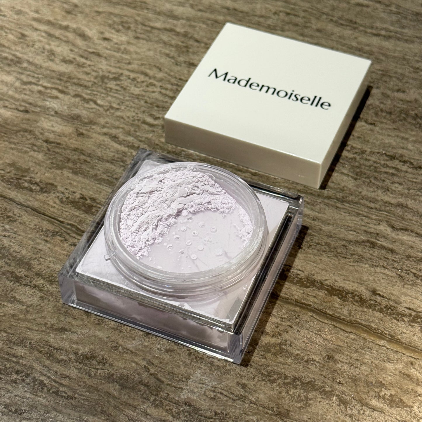 Lavender “ setting powder n12